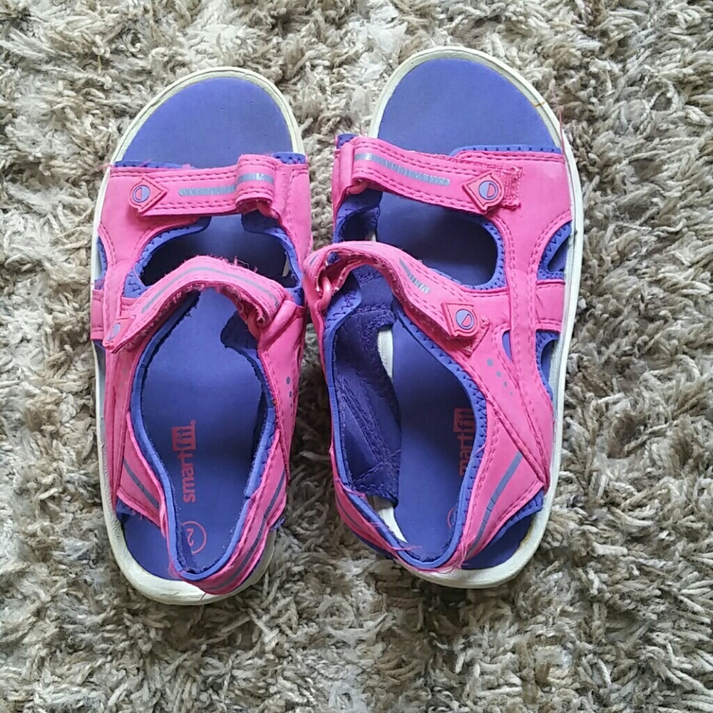 GIRL'S VELCRO  SANDALS